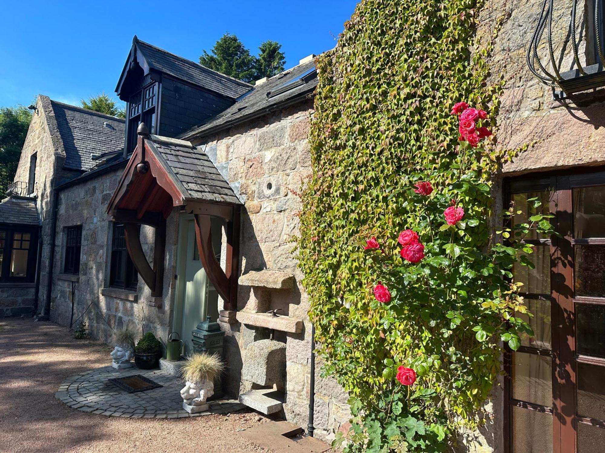 Awakening Alchemy Retreat Centre Bed & Breakfast Inverurie Bagian luar foto